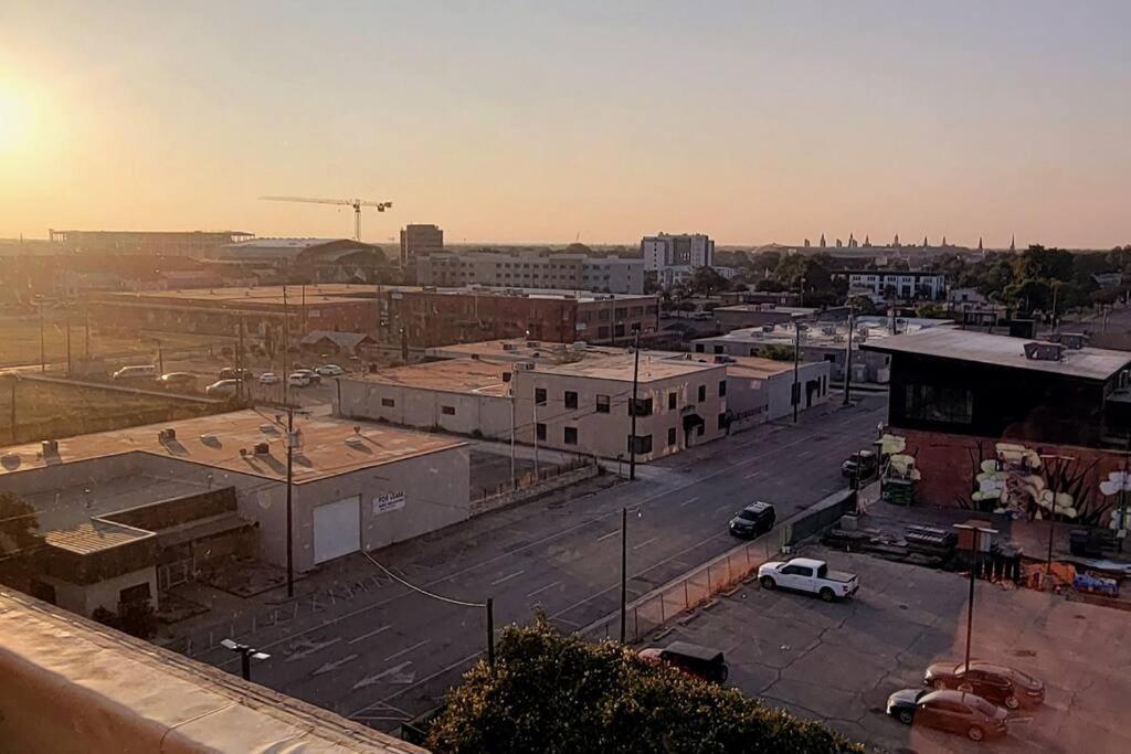 Appartement Silo View - Heart Of Downtown à Waco Extérieur photo